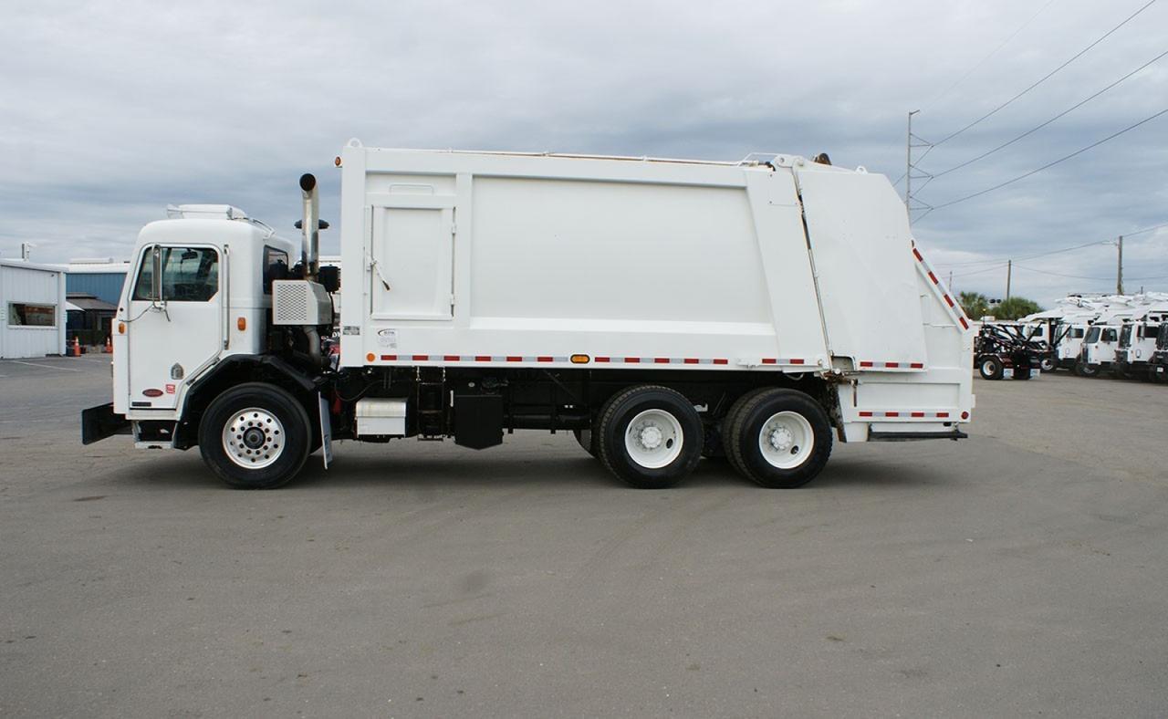 2009 Peterbilt 320 25 yard Heil Rear Loader Garbage Truck Tampa FL