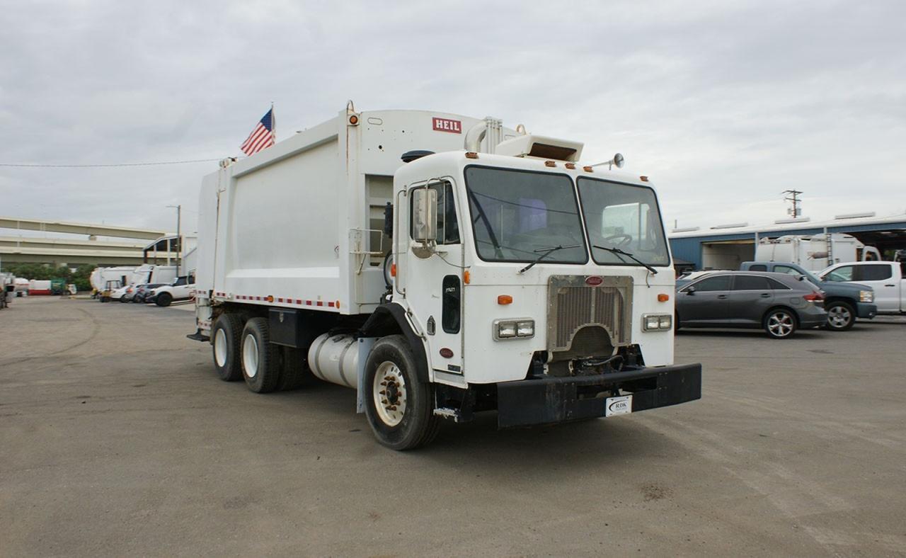2009 Peterbilt 320 25 yard Heil Rear Loader Garbage Truck Tampa FL