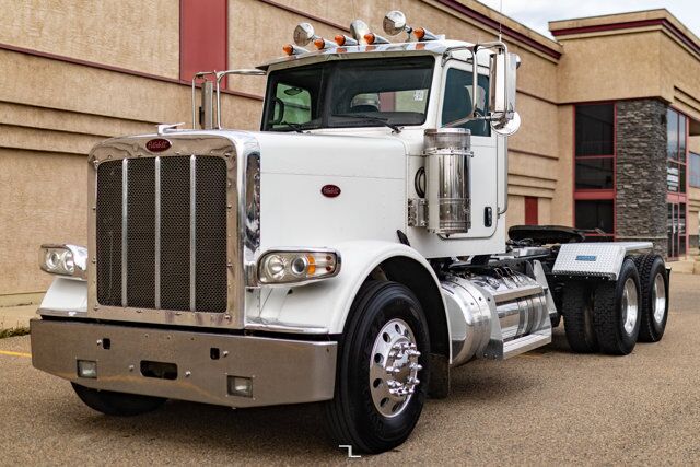2009 Peterbilt 388 Tractor Heavy Spec Diesel Red Deer AB