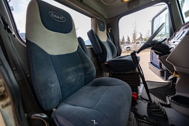 2009 Peterbilt 388 Tractor Heavy Spec Diesel Red Deer AB