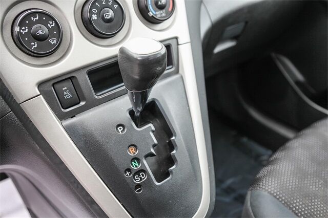 2009 Pontiac Vibe Base Tacoma WA