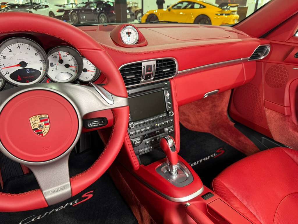 2009 Porsche 911 Carrera S Cabriolet ONLY 455 MILES! Bose audio, Sport Chrono pack, extended leather AND MUCH MORE!! Fort Lauderdale FL