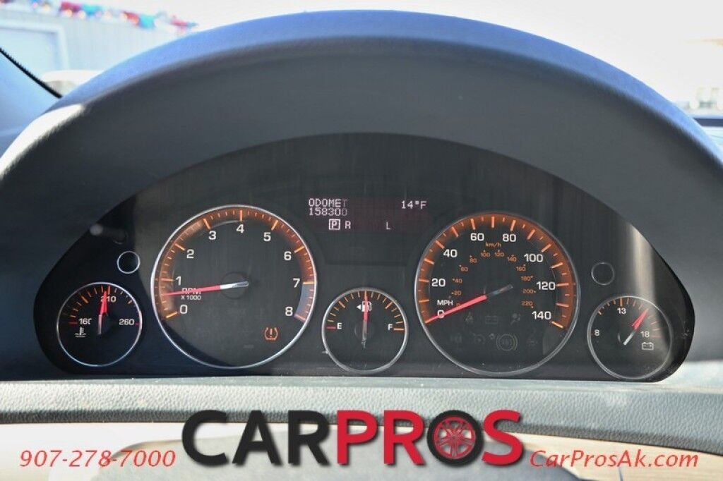 2009 Saturn Outlook XE - AWD - Convenience Pkg - Premium Pkg - Power & Heated Leather Seats - 3rd Row - Seats 8 - Dual Zone Climate Control - Backup Camera - Cruise Control - Power Liftgate - Alloy Wheels - Tow Pkg Anchorage AK