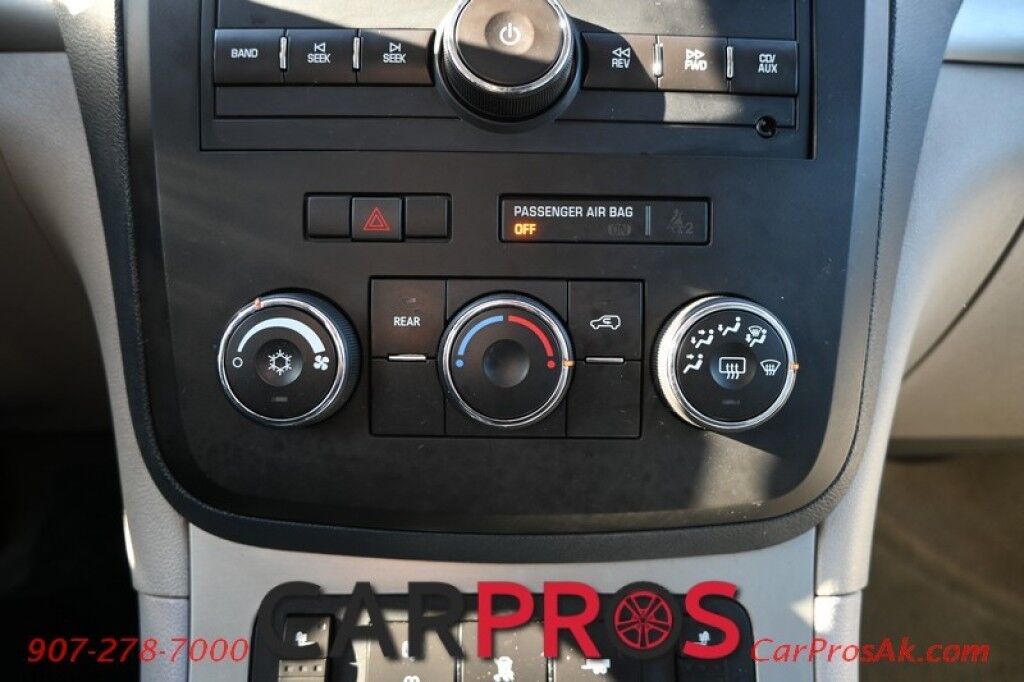 2009 Saturn Outlook XE - AWD - Convenience Pkg - Premium Pkg - Power & Heated Leather Seats - 3rd Row - Seats 8 - Dual Zone Climate Control - Backup Camera - Cruise Control - Power Liftgate - Alloy Wheels - Tow Pkg Anchorage AK