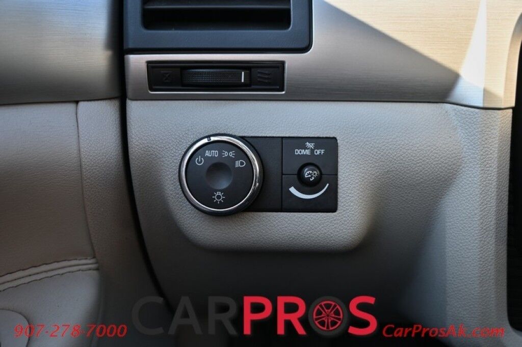 2009 Saturn Outlook XE - AWD - Convenience Pkg - Premium Pkg - Power & Heated Leather Seats - 3rd Row - Seats 8 - Dual Zone Climate Control - Backup Camera - Cruise Control - Power Liftgate - Alloy Wheels - Tow Pkg Anchorage AK