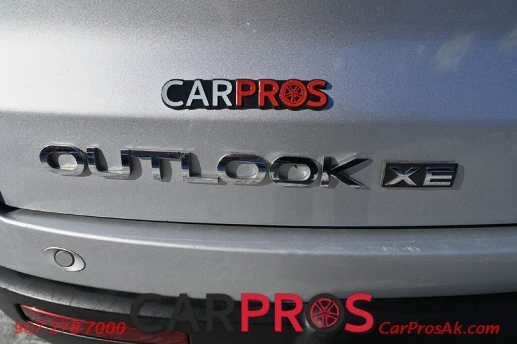 2009 Saturn Outlook XE - AWD - Convenience Pkg - Premium Pkg - Power & Heated Leather Seats - 3rd Row - Seats 8 - Dual Zone Climate Control - Backup Camera - Cruise Control - Power Liftgate - Alloy Wheels - Tow Pkg Anchorage AK