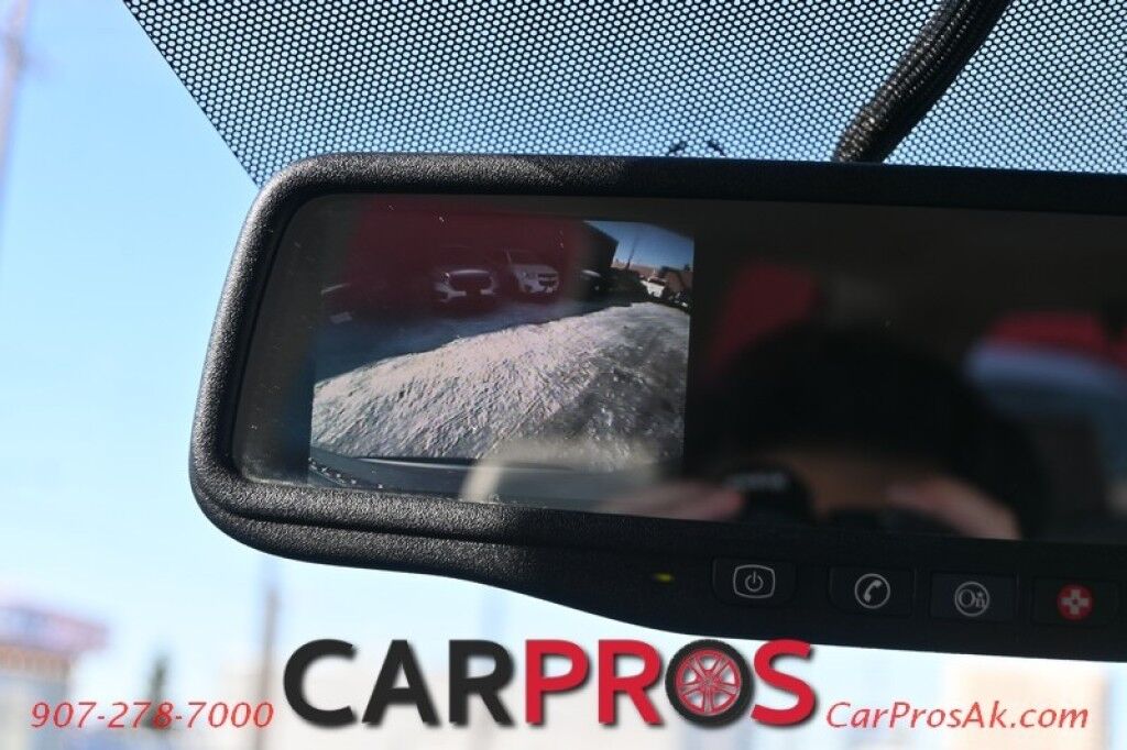 2009 Saturn Outlook XE - AWD - Convenience Pkg - Premium Pkg - Power & Heated Leather Seats - 3rd Row - Seats 8 - Dual Zone Climate Control - Backup Camera - Cruise Control - Power Liftgate - Alloy Wheels - Tow Pkg Anchorage AK