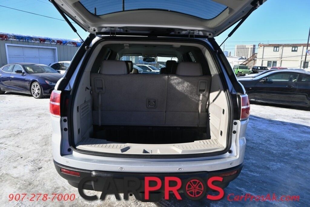 2009 Saturn Outlook XE - AWD - Convenience Pkg - Premium Pkg - Power & Heated Leather Seats - 3rd Row - Seats 8 - Dual Zone Climate Control - Backup Camera - Cruise Control - Power Liftgate - Alloy Wheels - Tow Pkg Anchorage AK