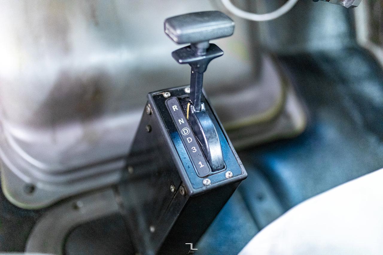 2009 Sterling Acterra 3 Ton Crane Deck Diesel Red Deer AB