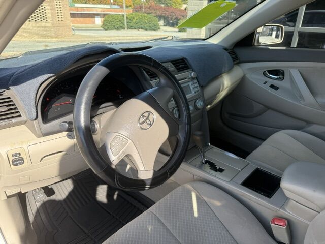 2009 TOYOTA CAMRY LE Greensboro NC