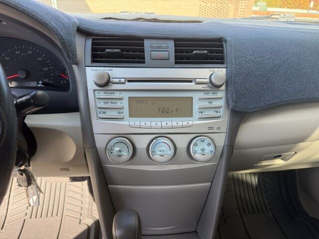 2009 TOYOTA CAMRY LE Greensboro NC