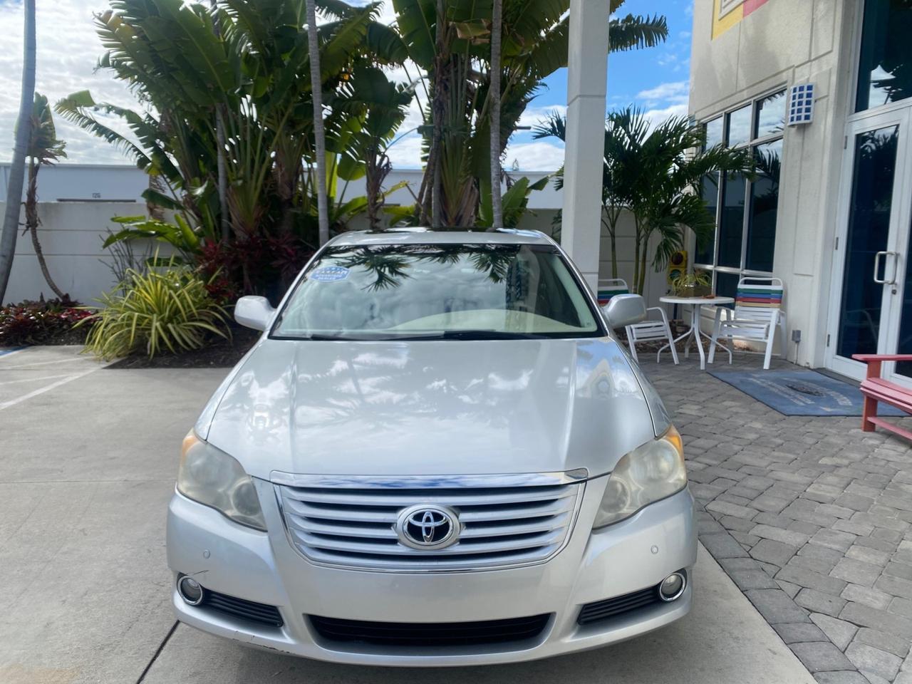 2009 Toyota Avalon XLS LOW MILES 38,036 1 OWNER