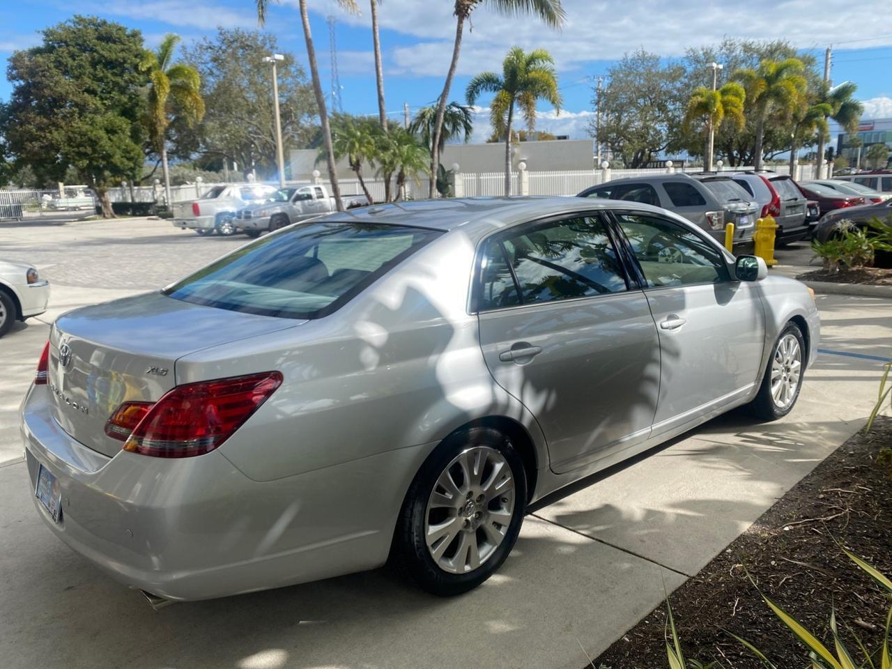 2009 Toyota Avalon XLS LOW MILES 38,036 1 OWNER Pompano Beach FL
