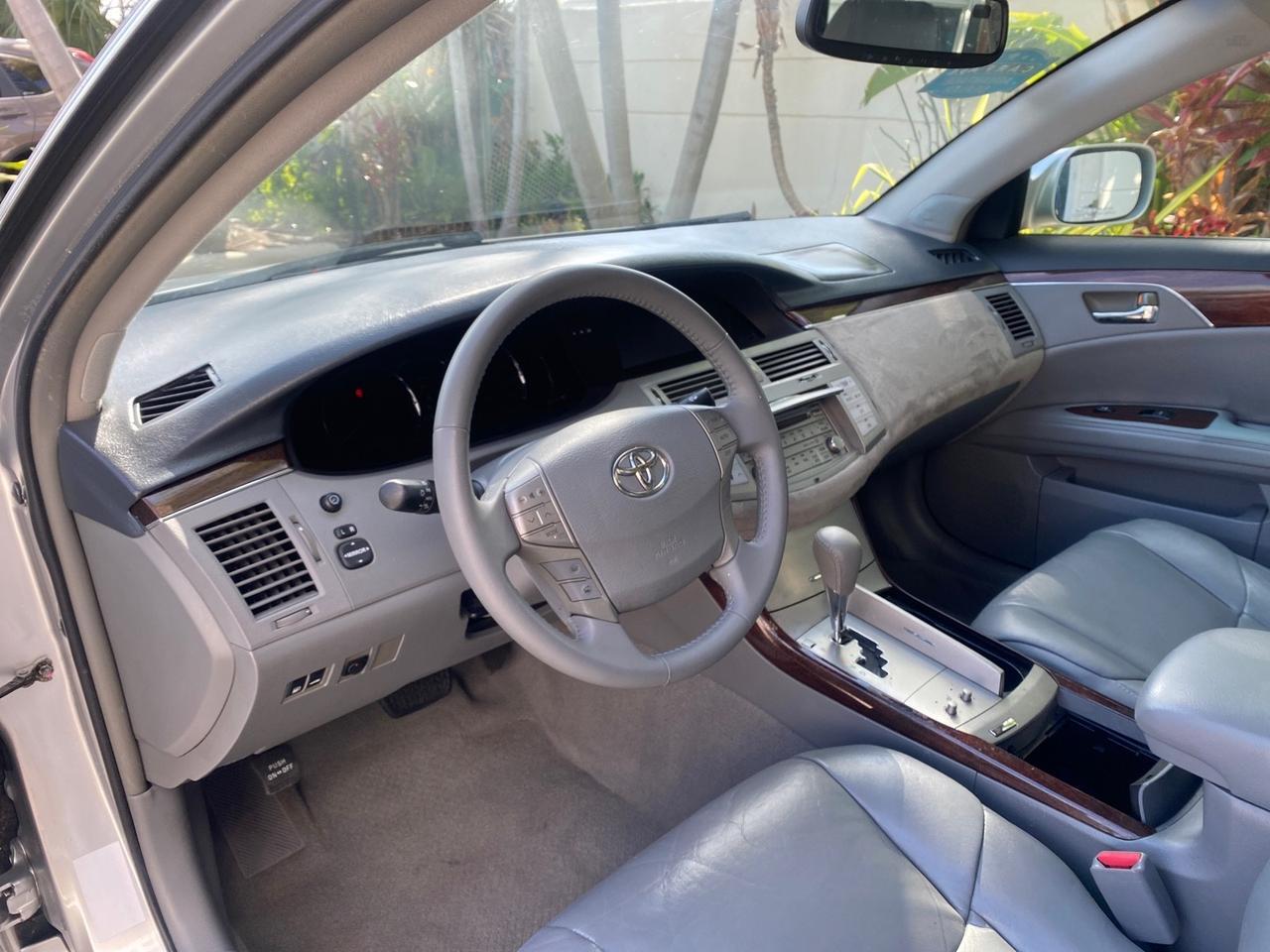 2009 Toyota Avalon XLS LOW MILES 38,036 1 OWNER Pompano Beach FL