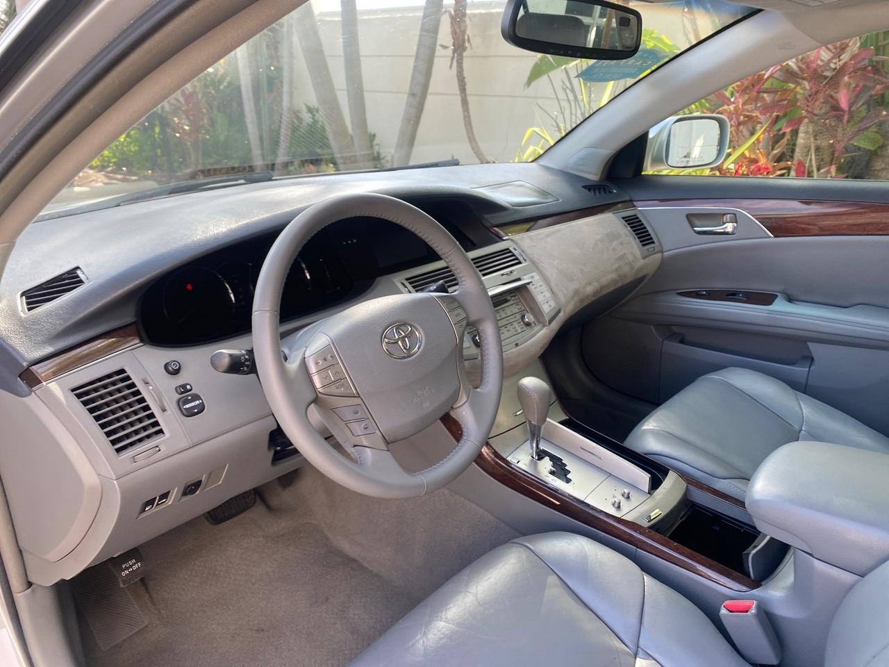 2009 Toyota Avalon XLS LOW MILES 38,036 1 OWNER Pompano Beach FL