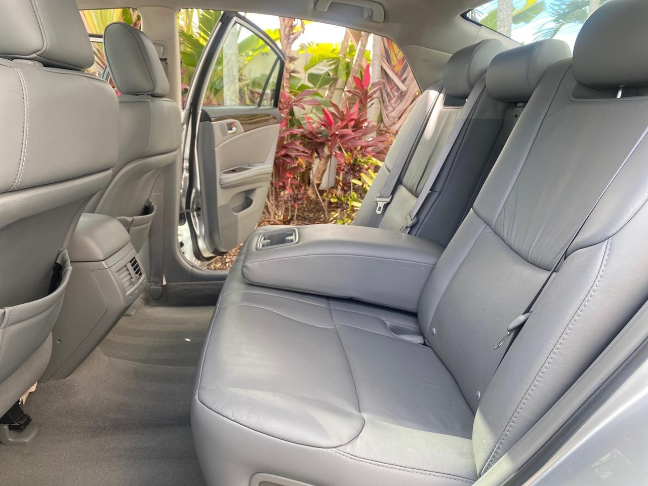 2009 Toyota Avalon XLS LOW MILES 38,036 1 OWNER Pompano Beach FL