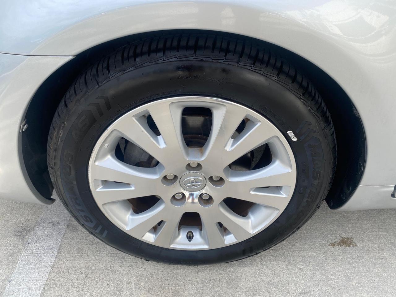 2009 Toyota Avalon XLS LOW MILES 38,036 1 OWNER Pompano Beach FL