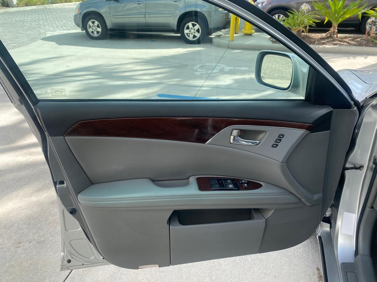 2009 Toyota Avalon XLS LOW MILES 38,036 1 OWNER Pompano Beach FL