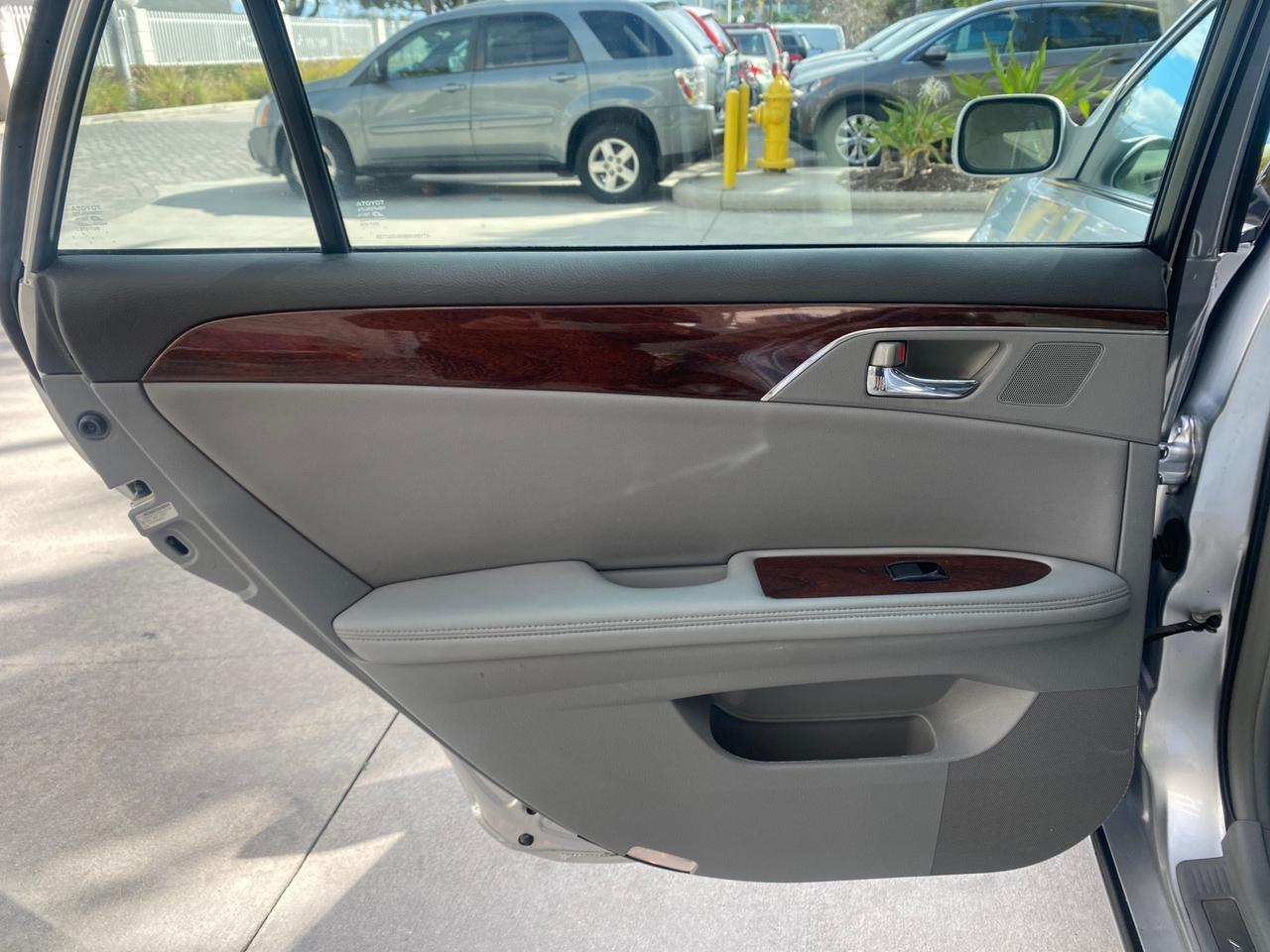 2009 Toyota Avalon XLS LOW MILES 38,036 1 OWNER Pompano Beach FL