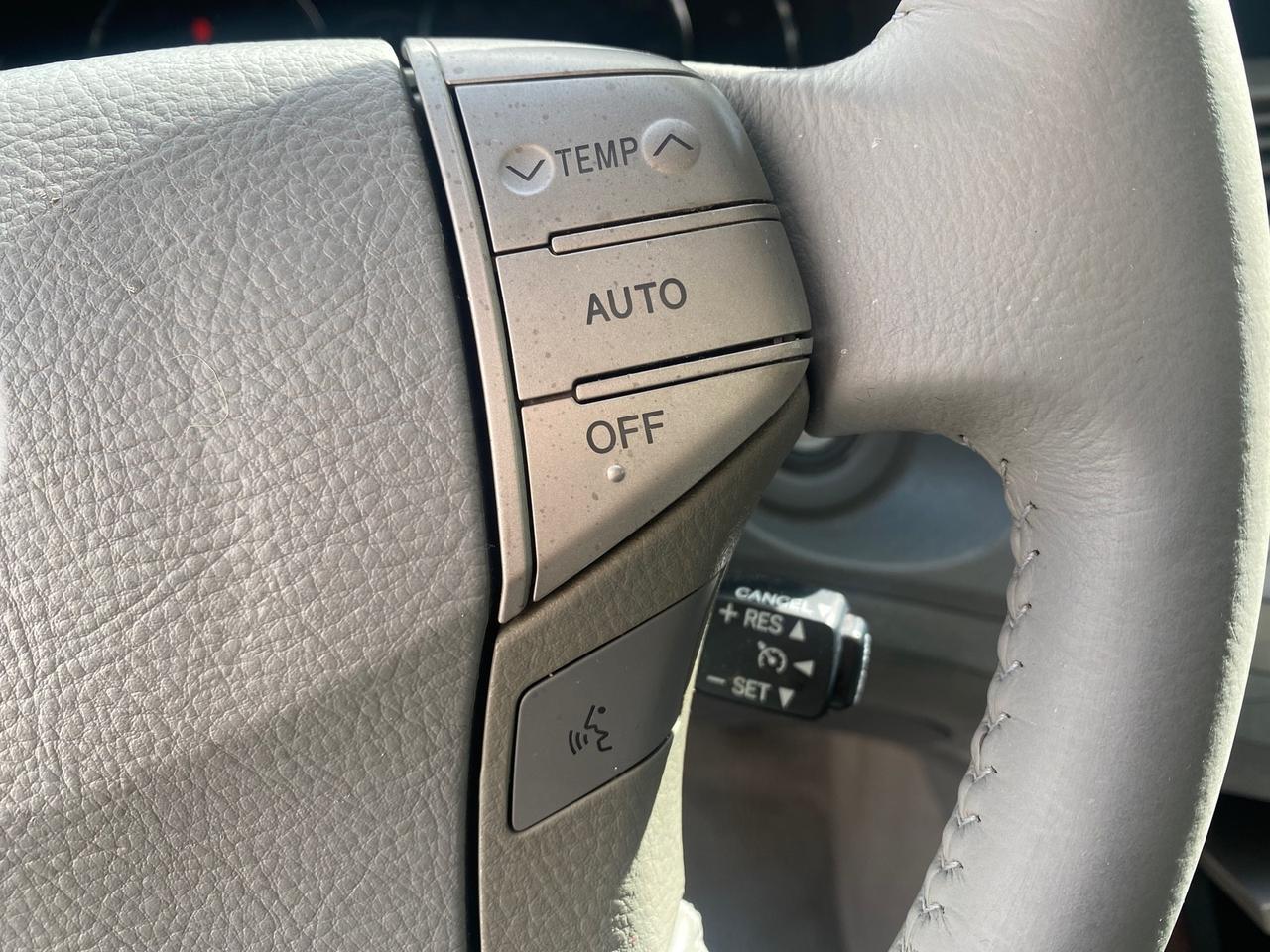 2009 Toyota Avalon XLS LOW MILES 38,036 1 OWNER Pompano Beach FL