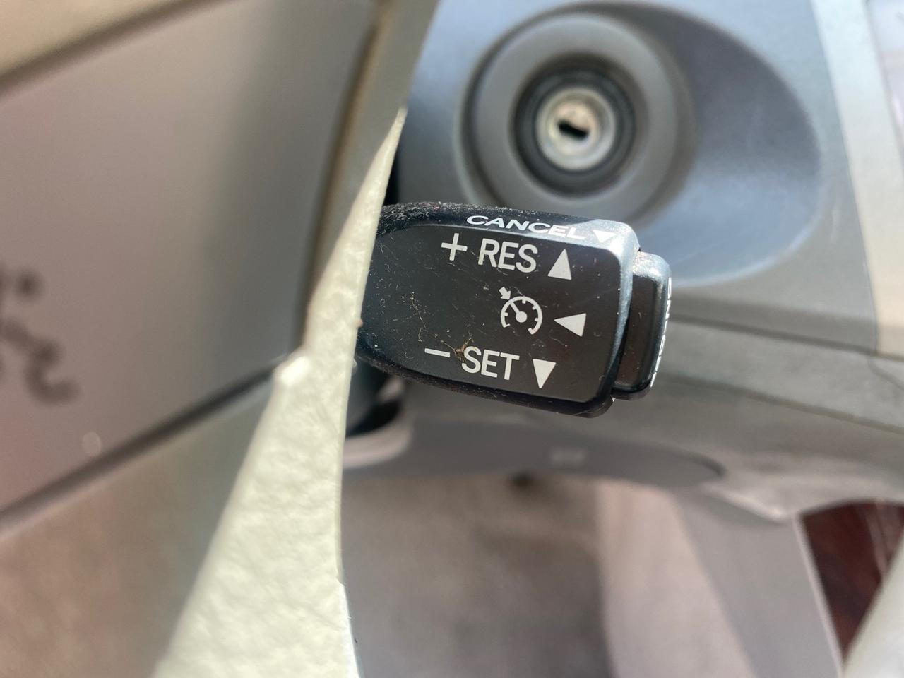 2009 Toyota Avalon XLS LOW MILES 38,036 1 OWNER Pompano Beach FL