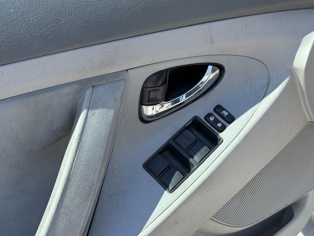 2009 Toyota Camry Base CE Crestwood KY