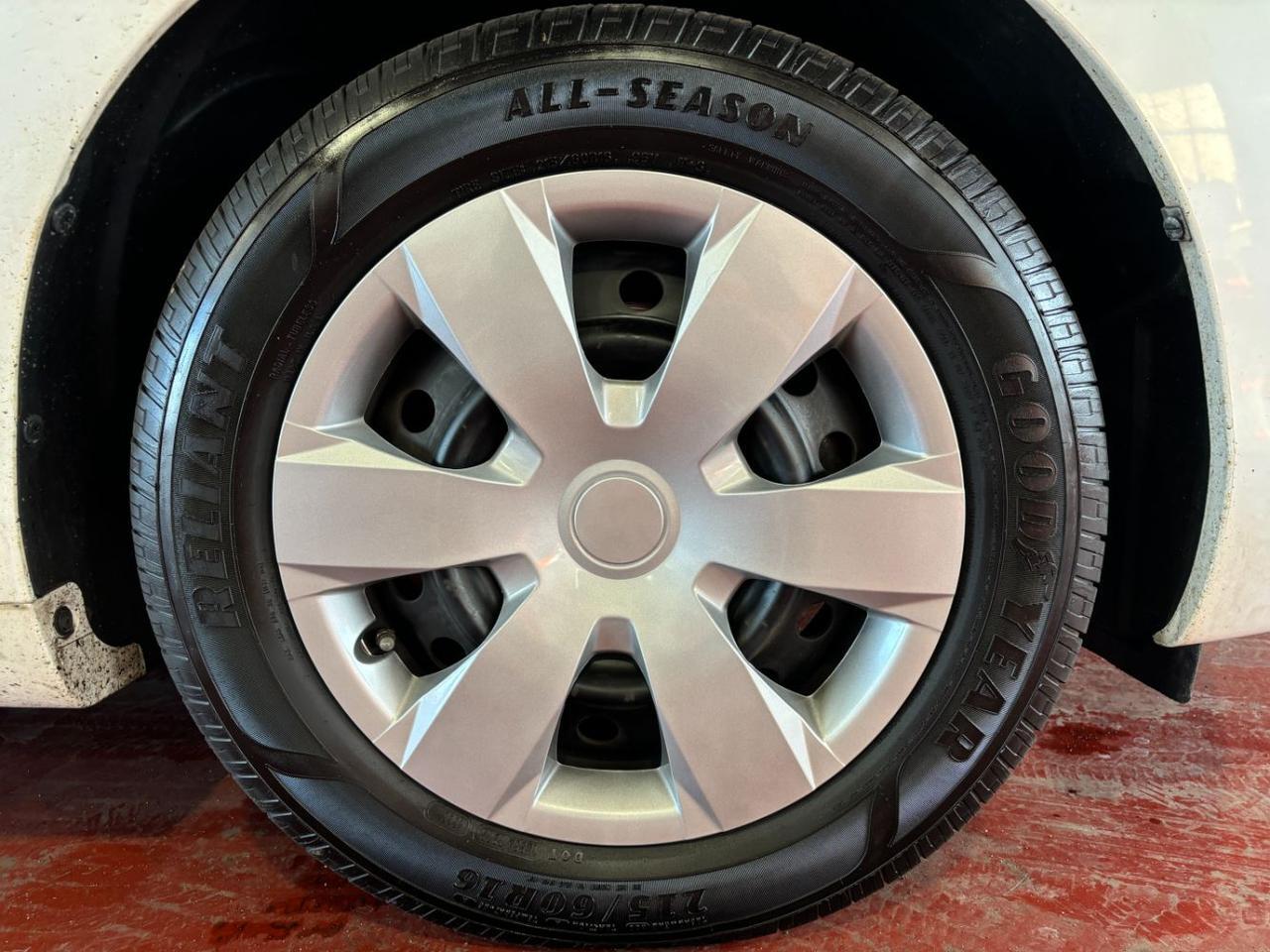 2009 Toyota Camry LE Franklin OH