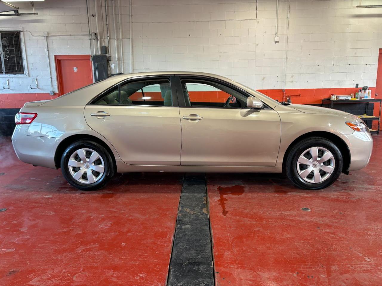 2009 Toyota Camry LE
