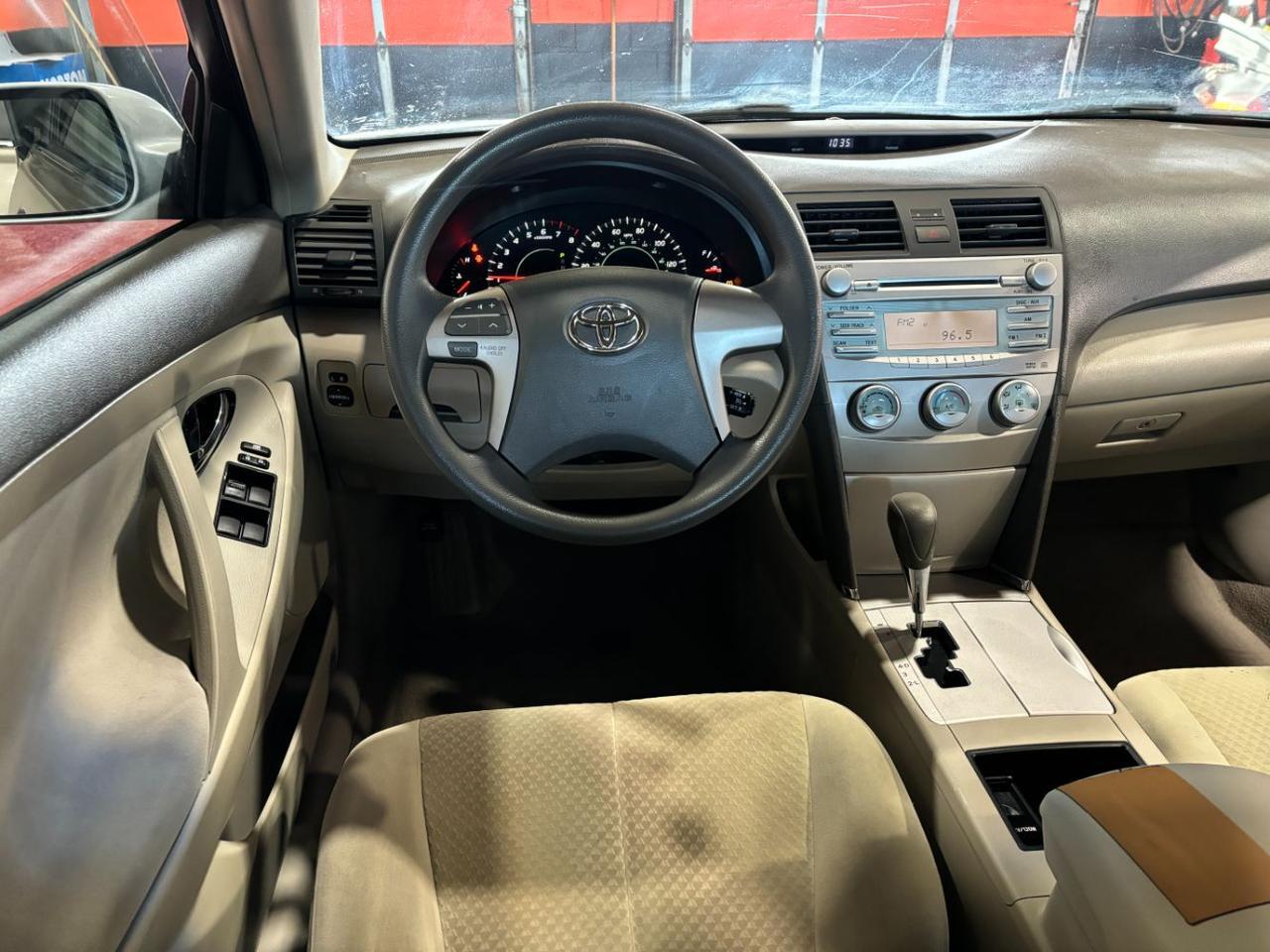 2009 Toyota Camry LE Franklin OH