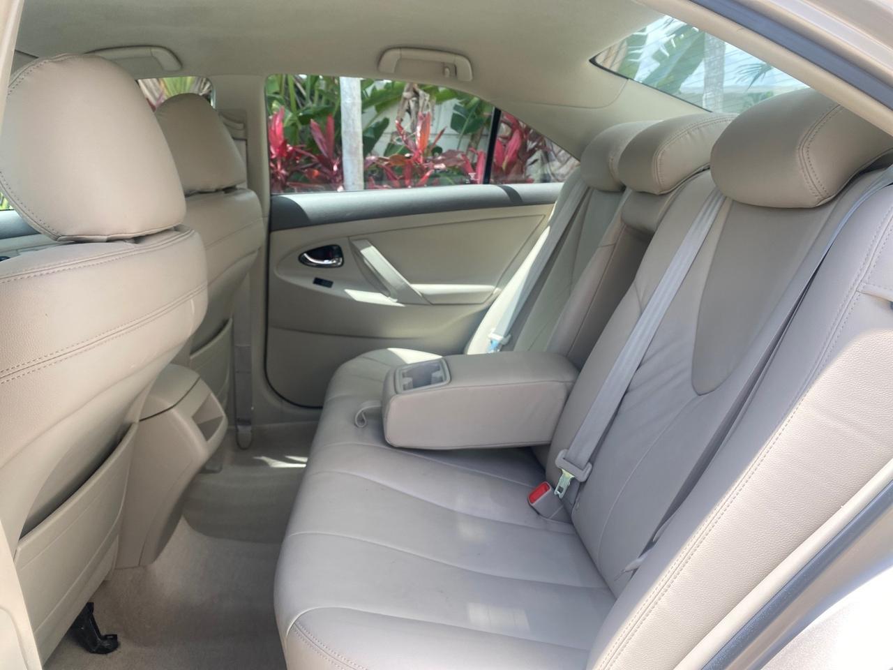 2009 Toyota Camry LE LOW MILES 18,727 1 OWNER Pompano Beach FL