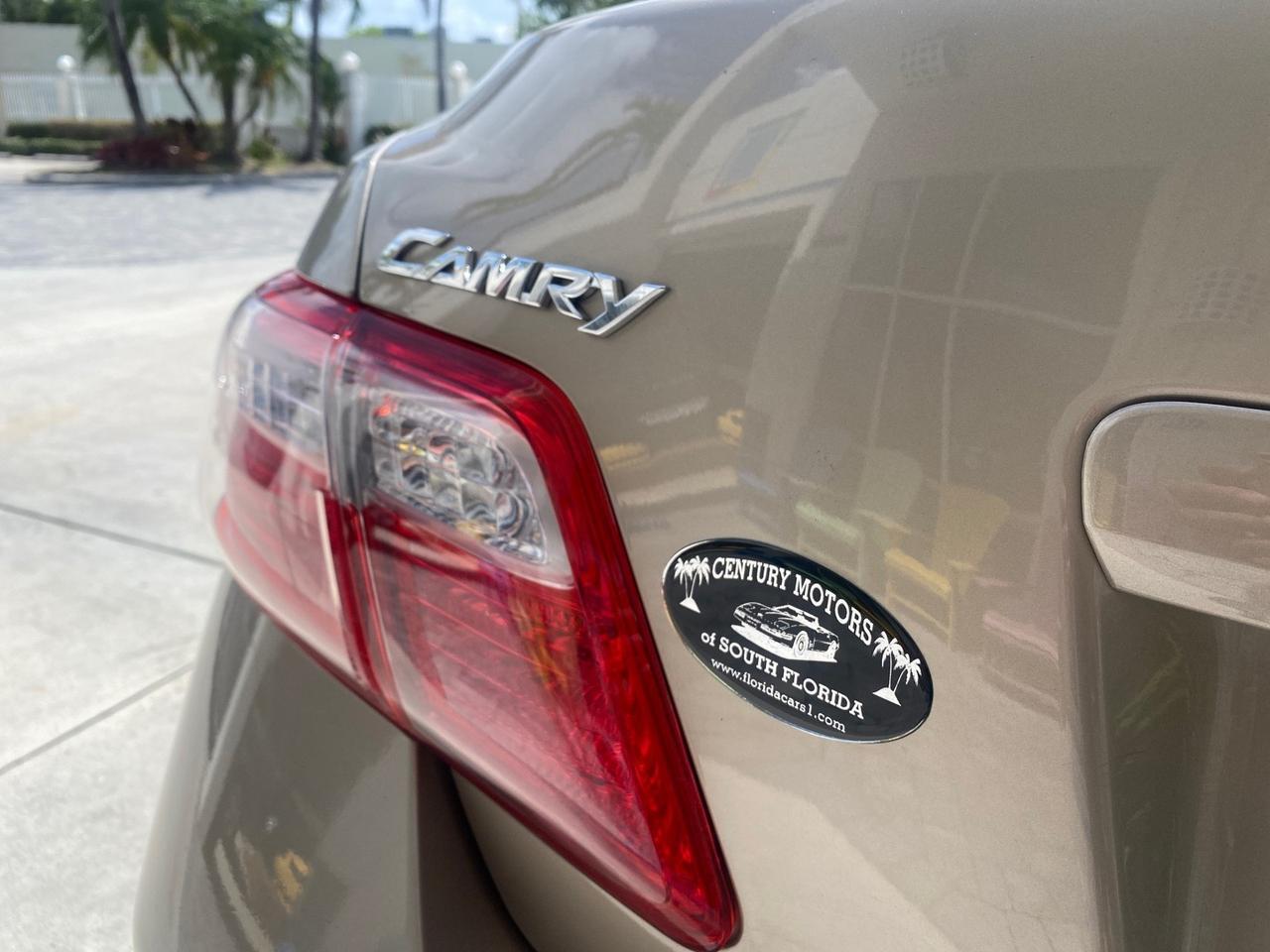 2009 Toyota Camry LE LOW MILES 18,727 1 OWNER Pompano Beach FL