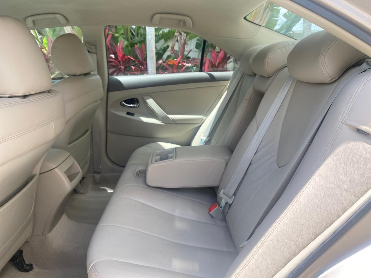 2009 Toyota Camry LE LOW MILES 18,727 1 OWNER Pompano Beach FL