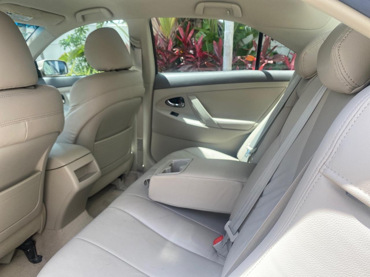 2009 Toyota Camry LE LOW MILES 18,727 1 OWNER Pompano Beach FL