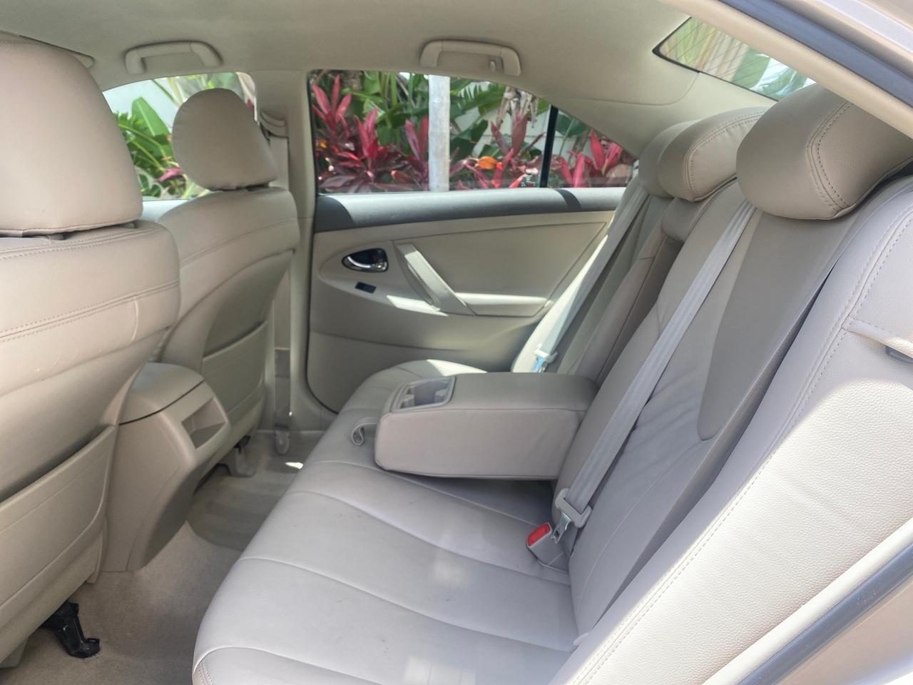 2009 Toyota Camry LE LOW MILES 18,727 1 OWNER Pompano Beach FL