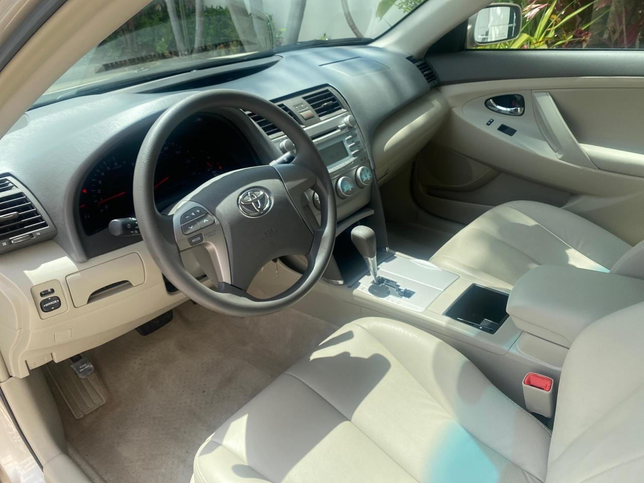 2009 Toyota Camry LE LOW MILES 18,727 1 OWNER Pompano Beach FL