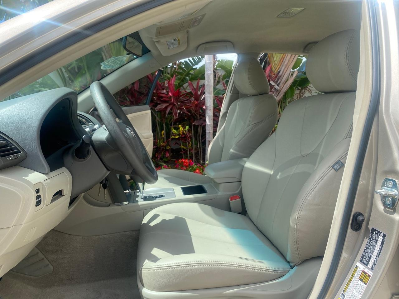 2009 Toyota Camry LE LOW MILES 18,727 1 OWNER Pompano Beach FL