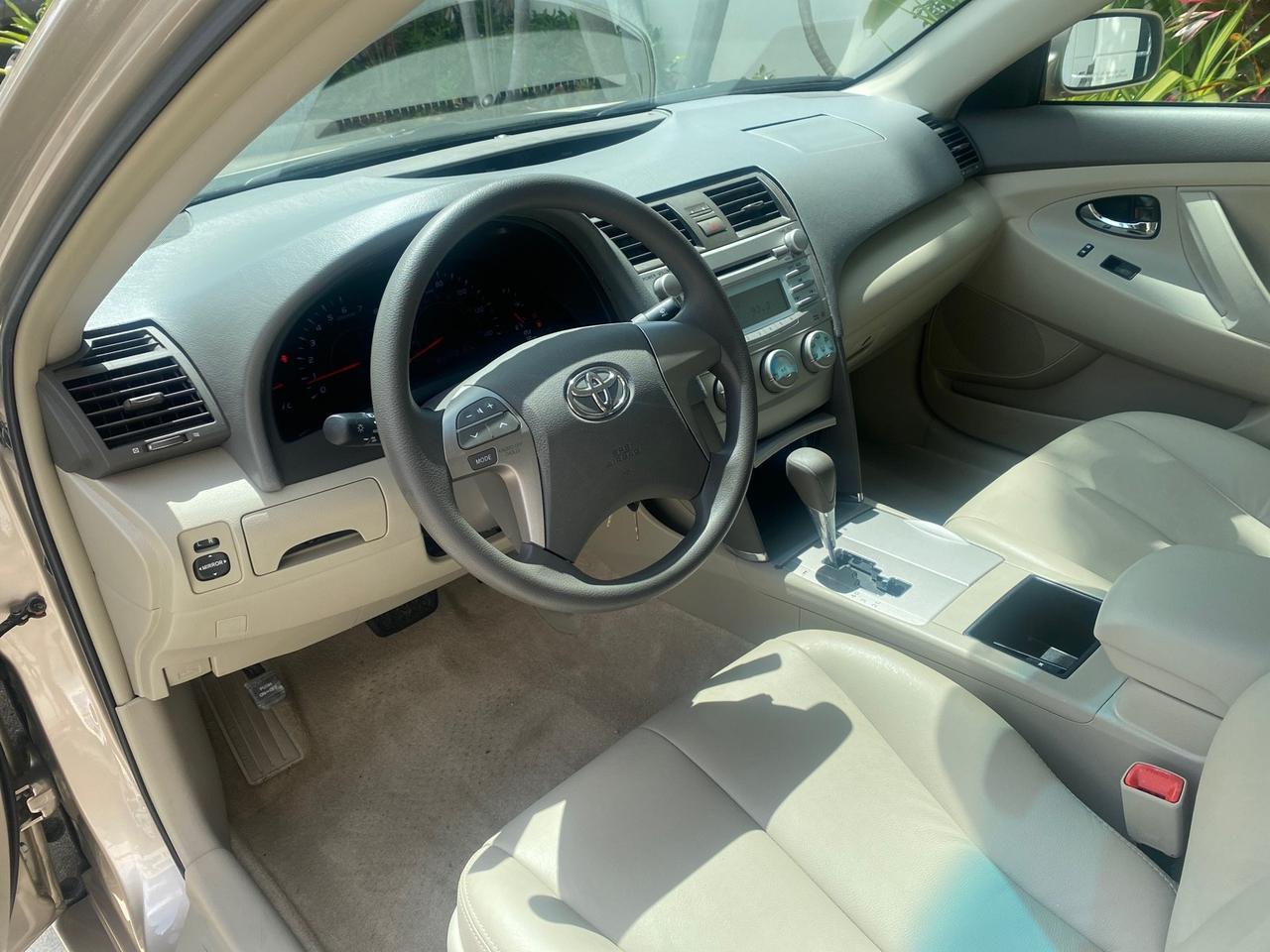 2009 Toyota Camry LE LOW MILES 18,727 1 OWNER Pompano Beach FL