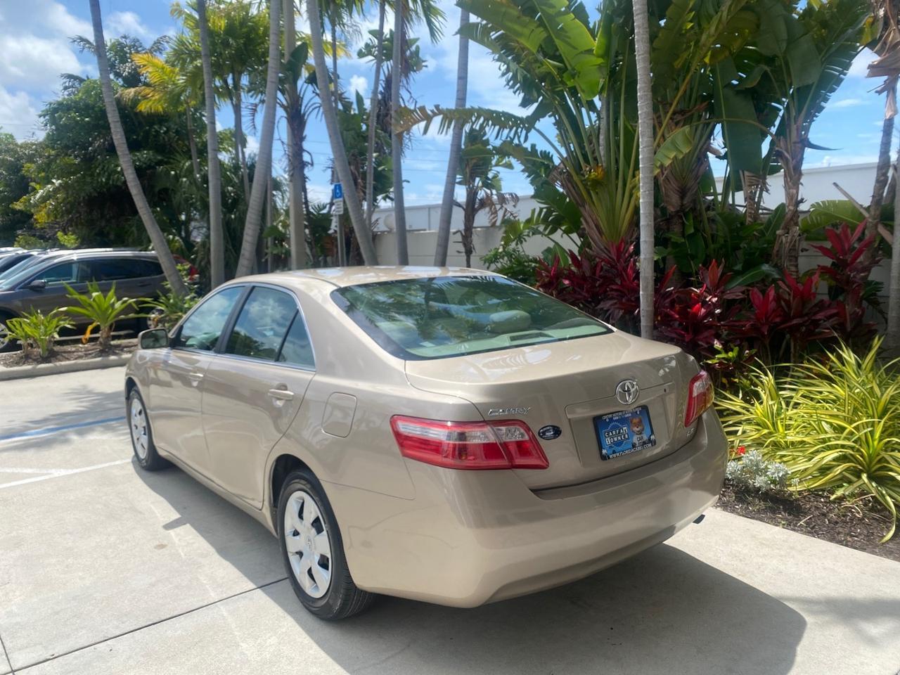 2009 Toyota Camry LE LOW MILES 18,727 1 OWNER Pompano Beach FL