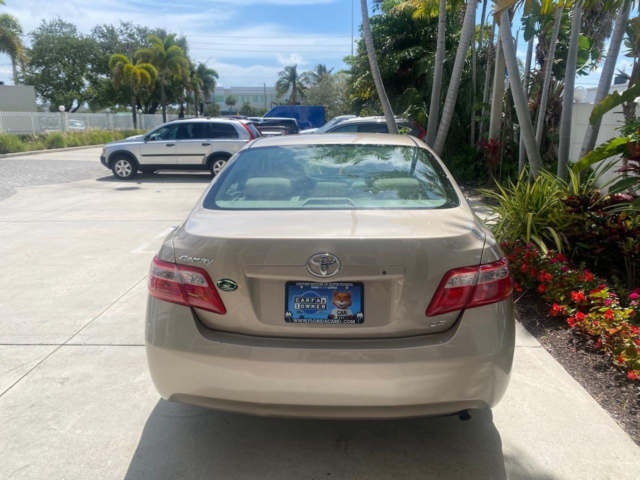 2009 Toyota Camry LE LOW MILES 18,727 1 OWNER Pompano Beach FL
