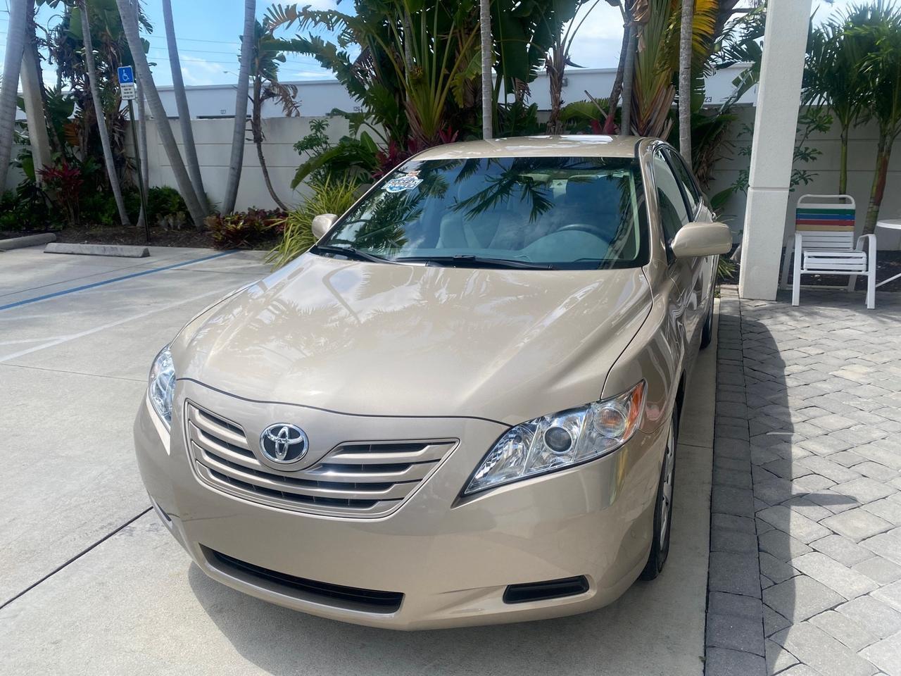 2009 Toyota Camry LE LOW MILES 18,727 1 OWNER Pompano Beach FL
