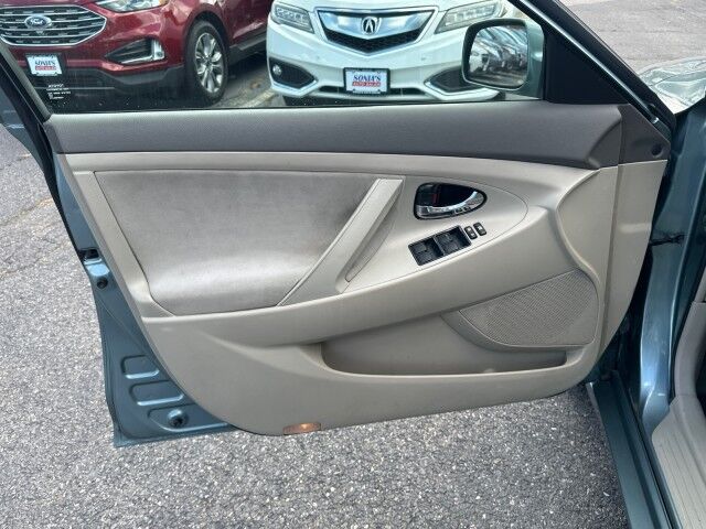 2009 Toyota Camry LE Worcester MA