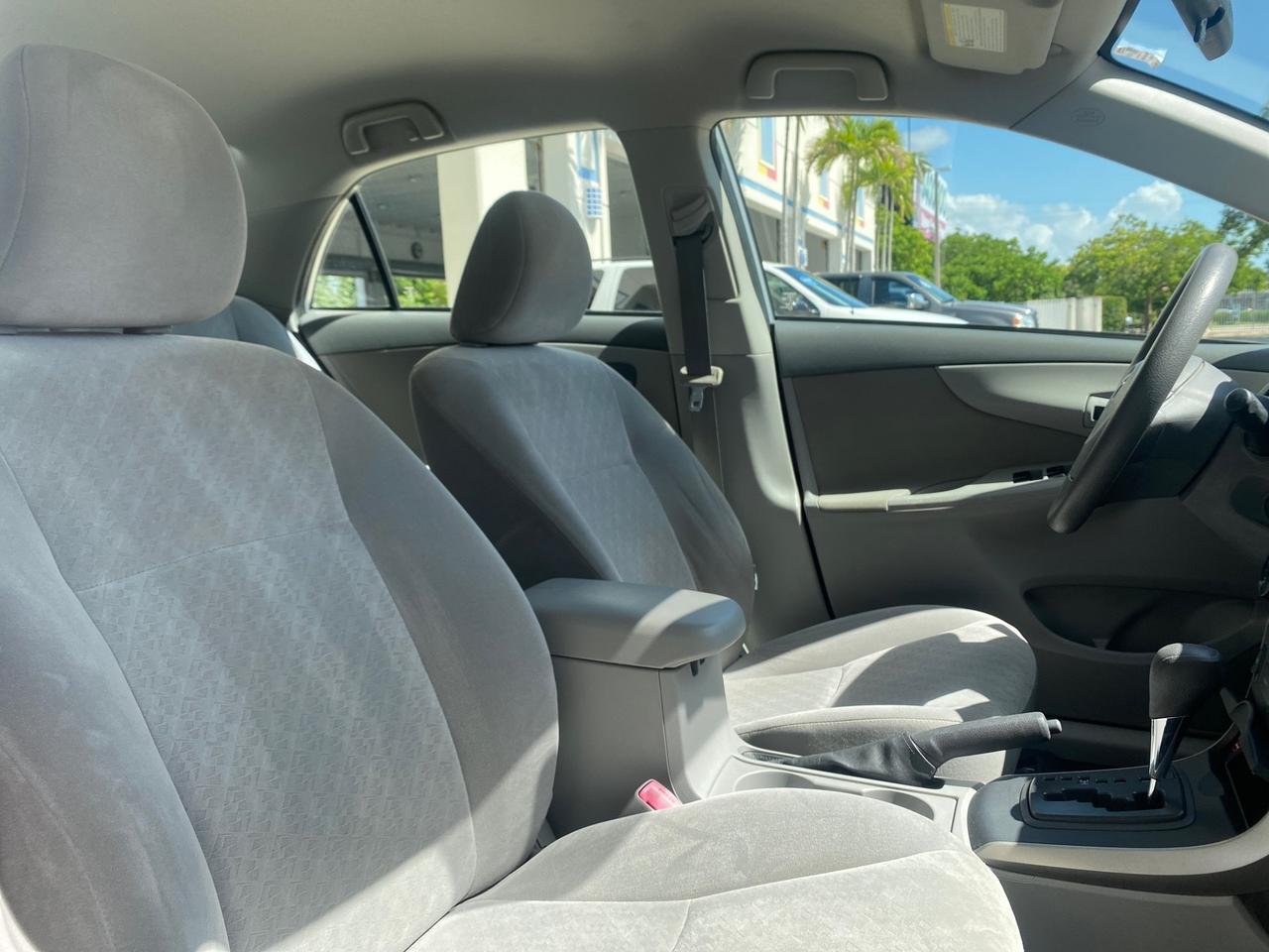 2009 Toyota Corolla LE 1 OWNER LOW MILES 27,181 Pompano Beach FL