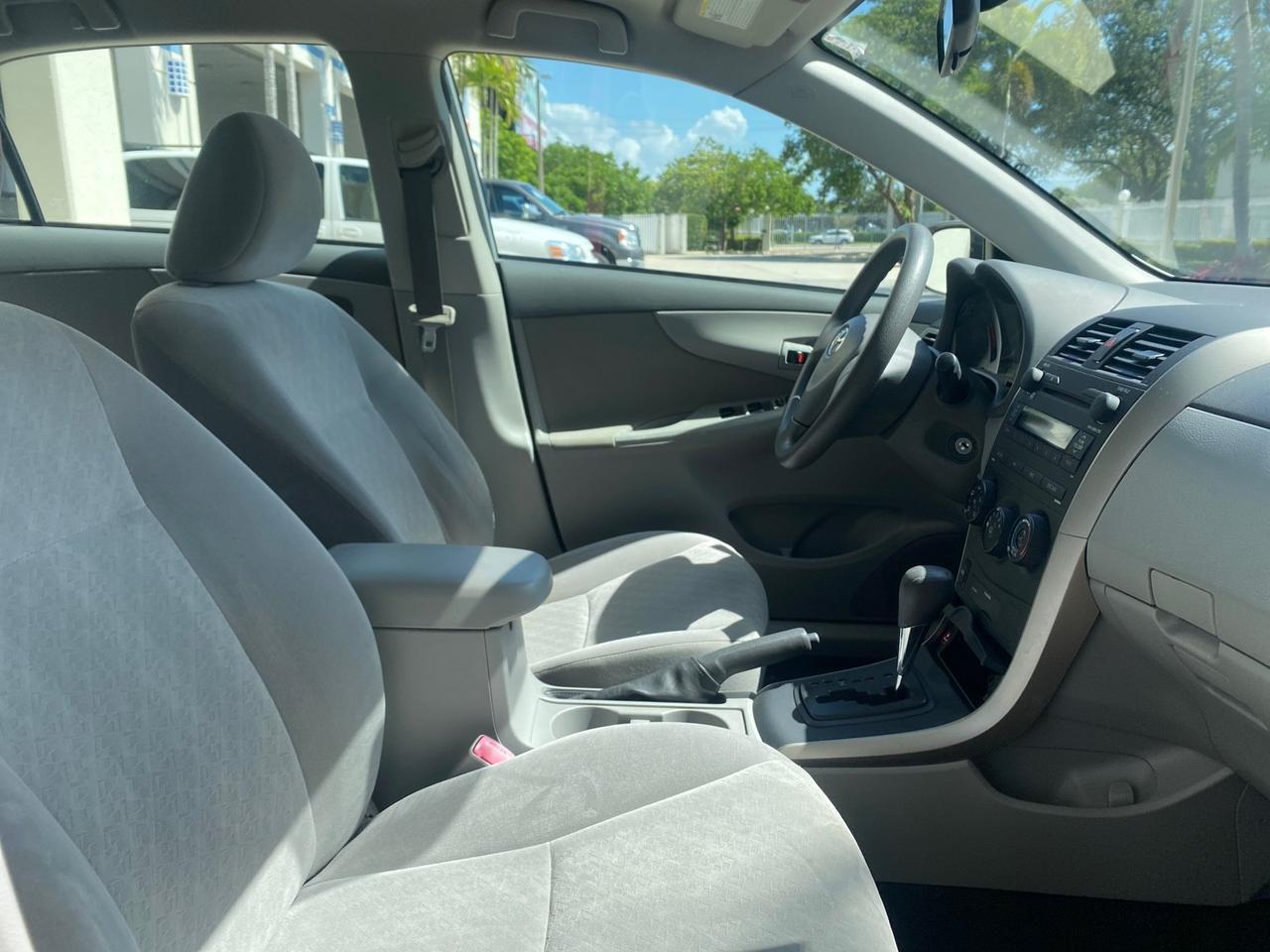 2009 Toyota Corolla LE 1 OWNER LOW MILES 27,181 Pompano Beach FL