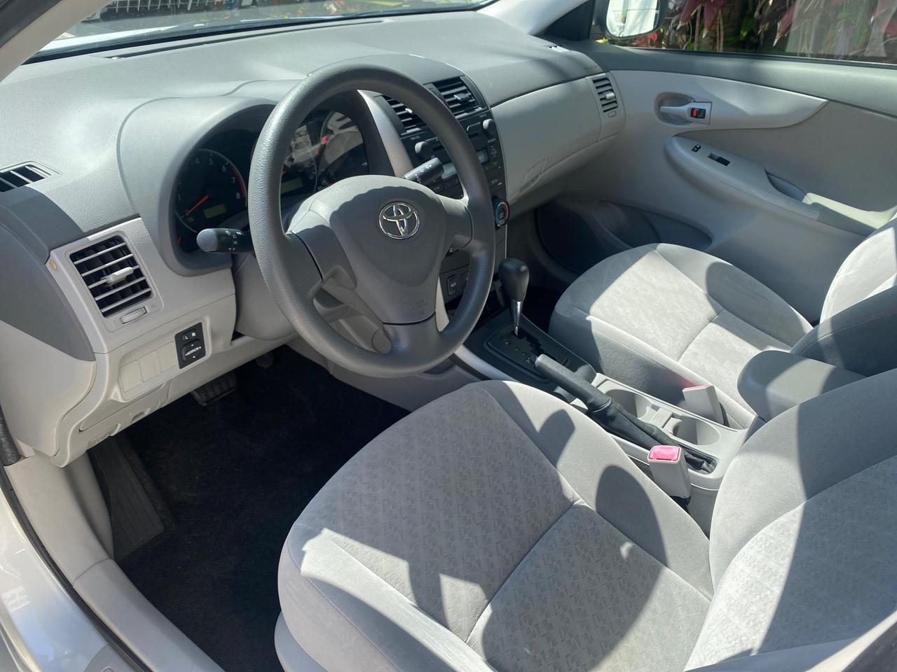 2009 Toyota Corolla LE 1 OWNER LOW MILES 27,181 Pompano Beach FL