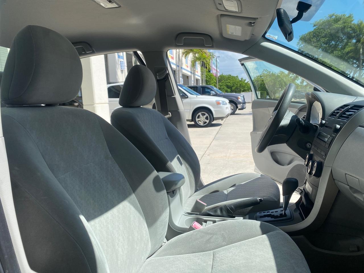 2009 Toyota Corolla LE 1 OWNER LOW MILES 27,181 Pompano Beach FL