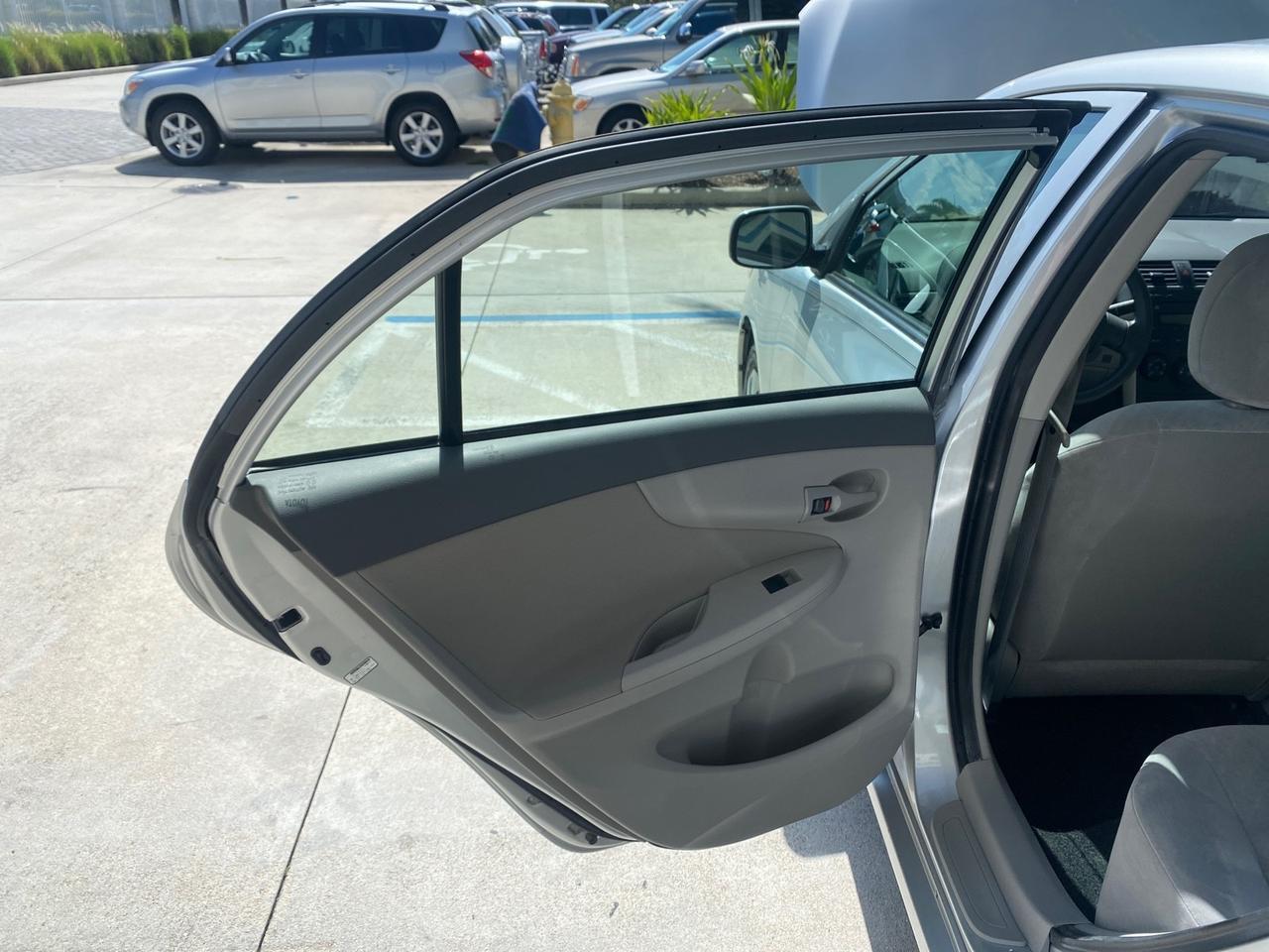 2009 Toyota Corolla LE 1 OWNER LOW MILES 27,181 Pompano Beach FL