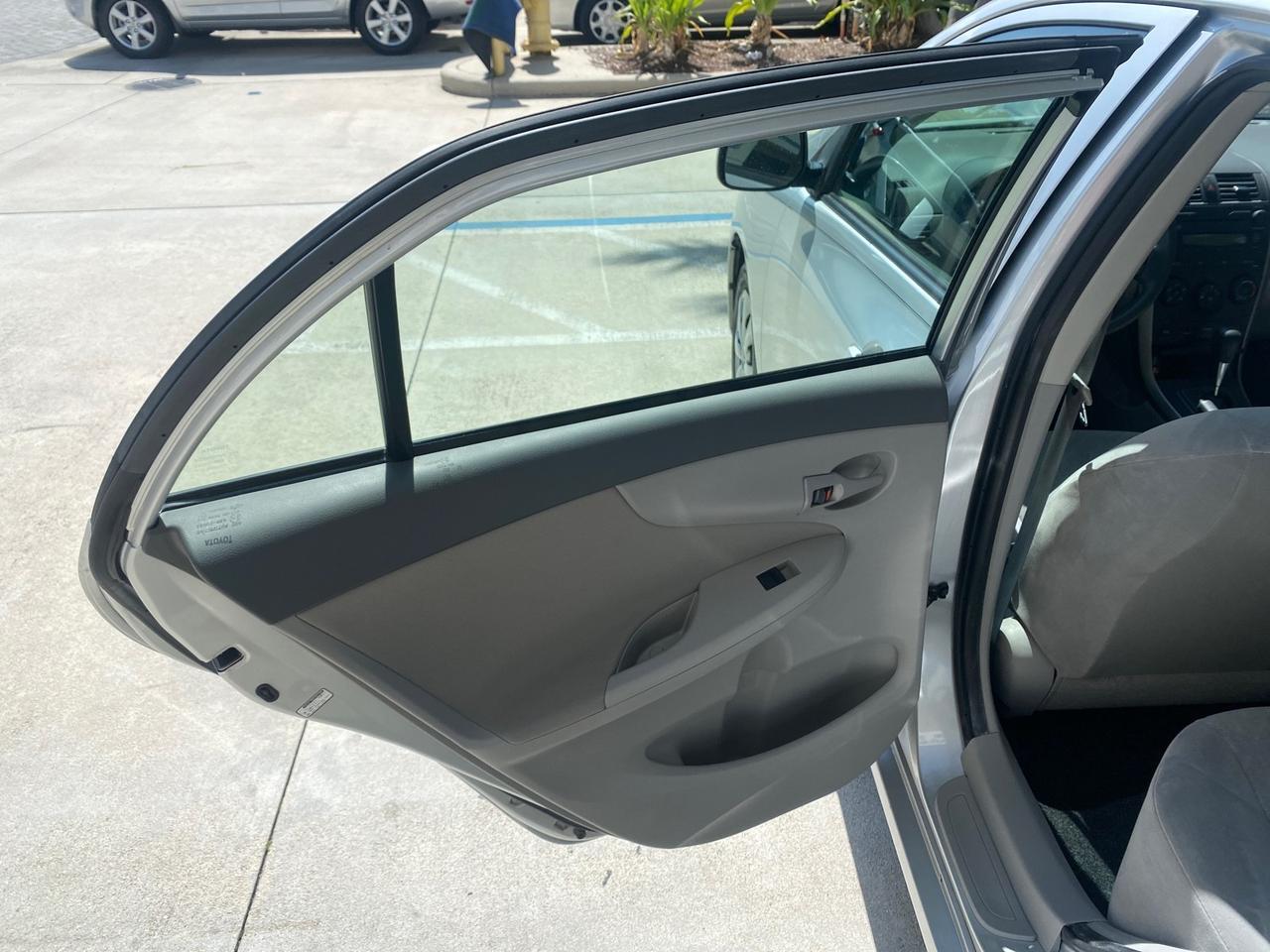 2009 Toyota Corolla LE 1 OWNER LOW MILES 27,181 Pompano Beach FL