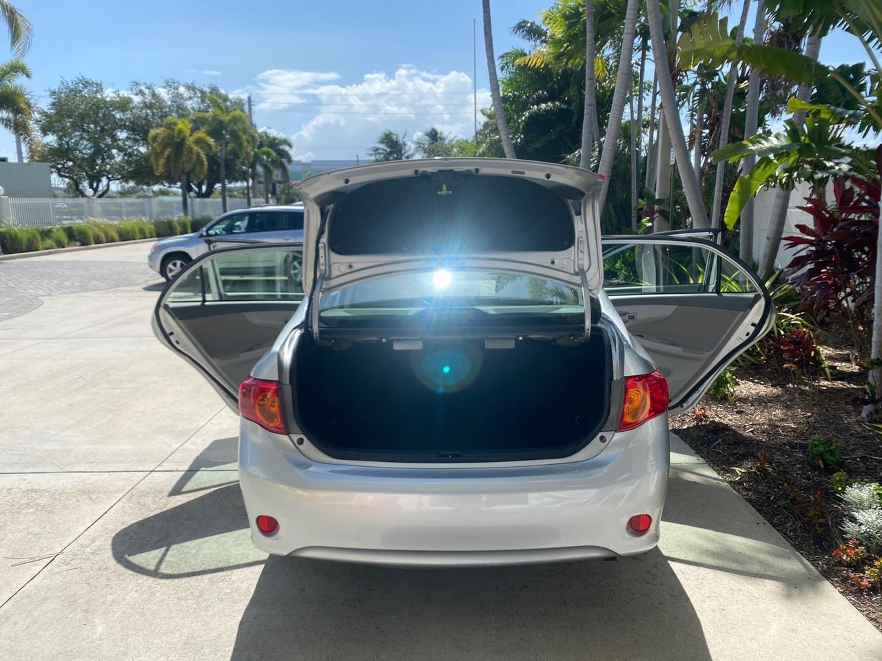 2009 Toyota Corolla LE 1 OWNER LOW MILES 27,181 Pompano Beach FL