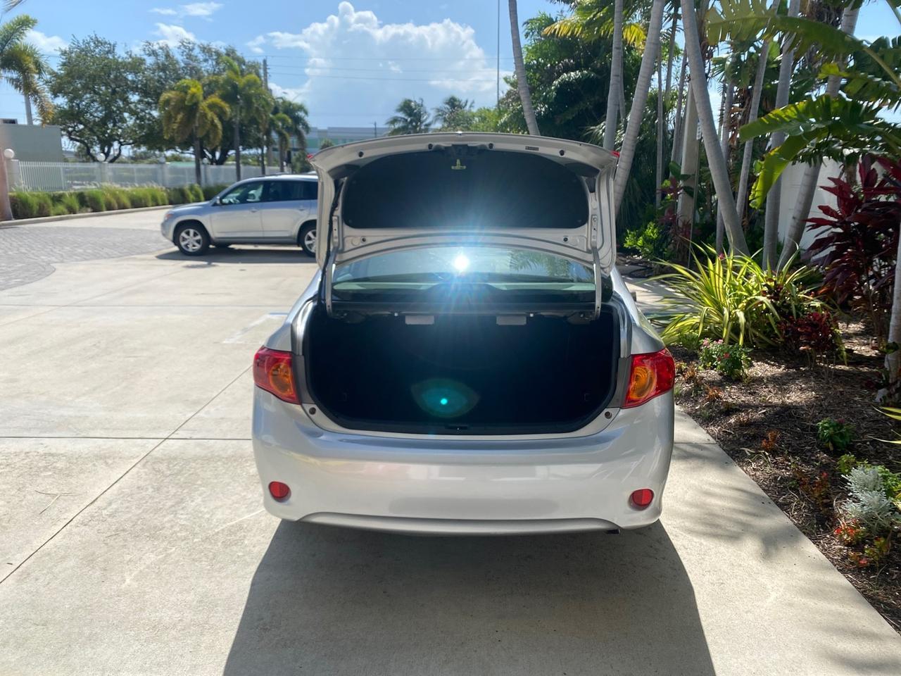 2009 Toyota Corolla LE 1 OWNER LOW MILES 27,181 Pompano Beach FL