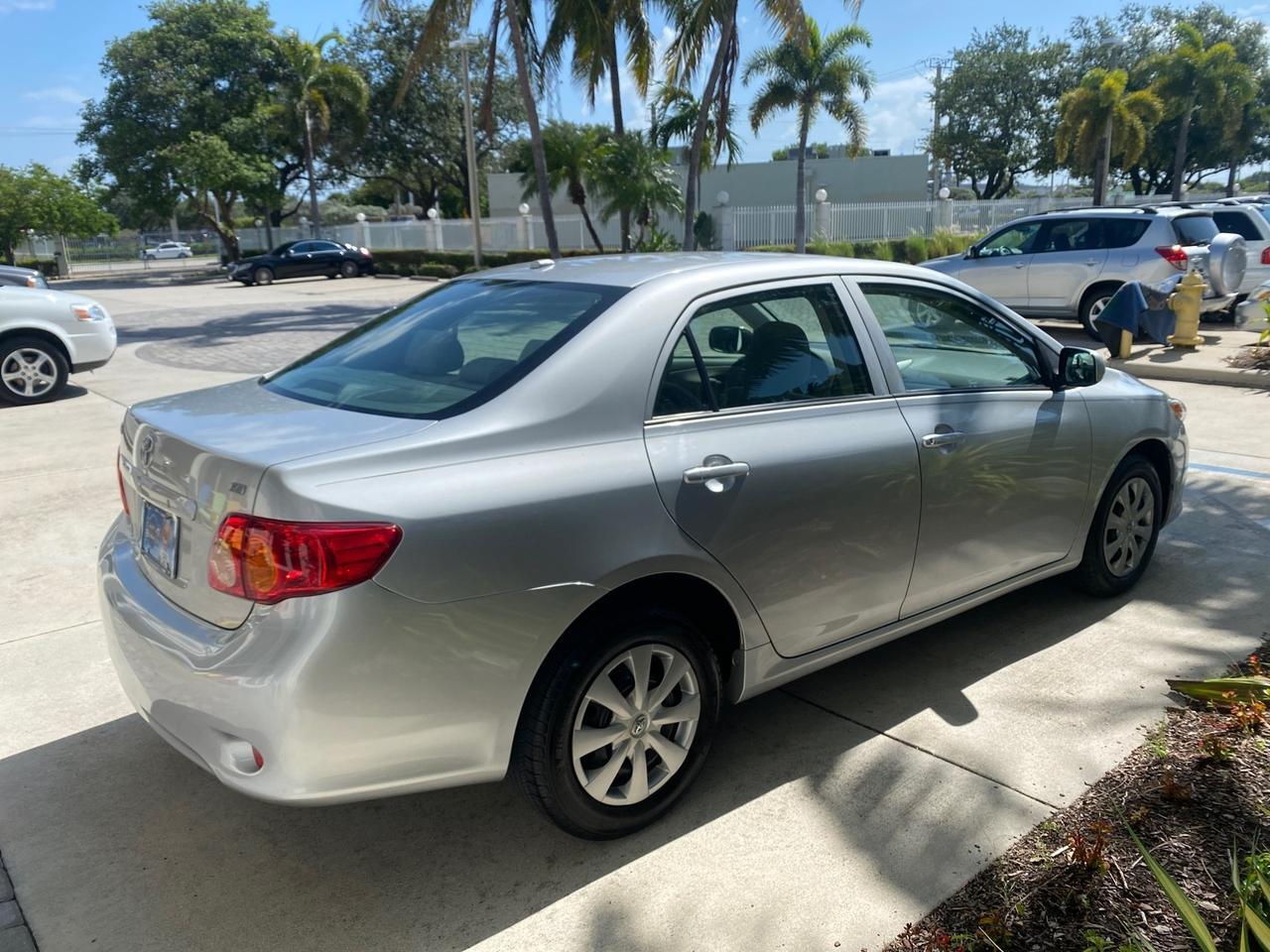 2009 Toyota Corolla LE 1 OWNER LOW MILES 27,181 Pompano Beach FL